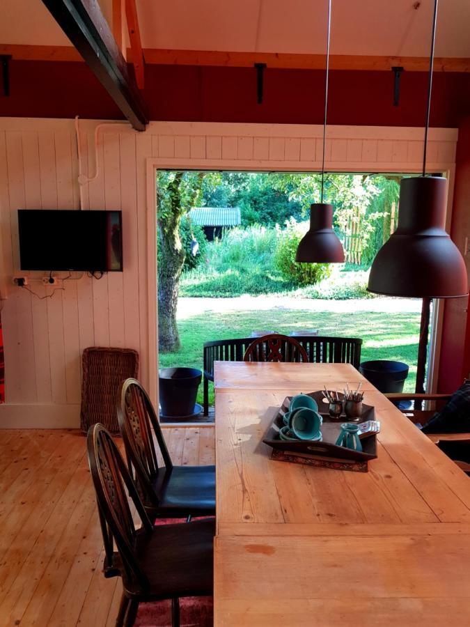 Aljemint Bed and Breakfast Oentsjerk Exteriör bild
