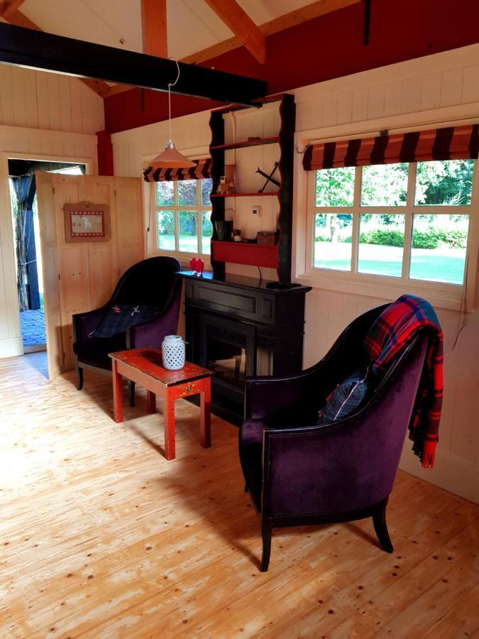 Aljemint Bed and Breakfast Oentsjerk Exteriör bild